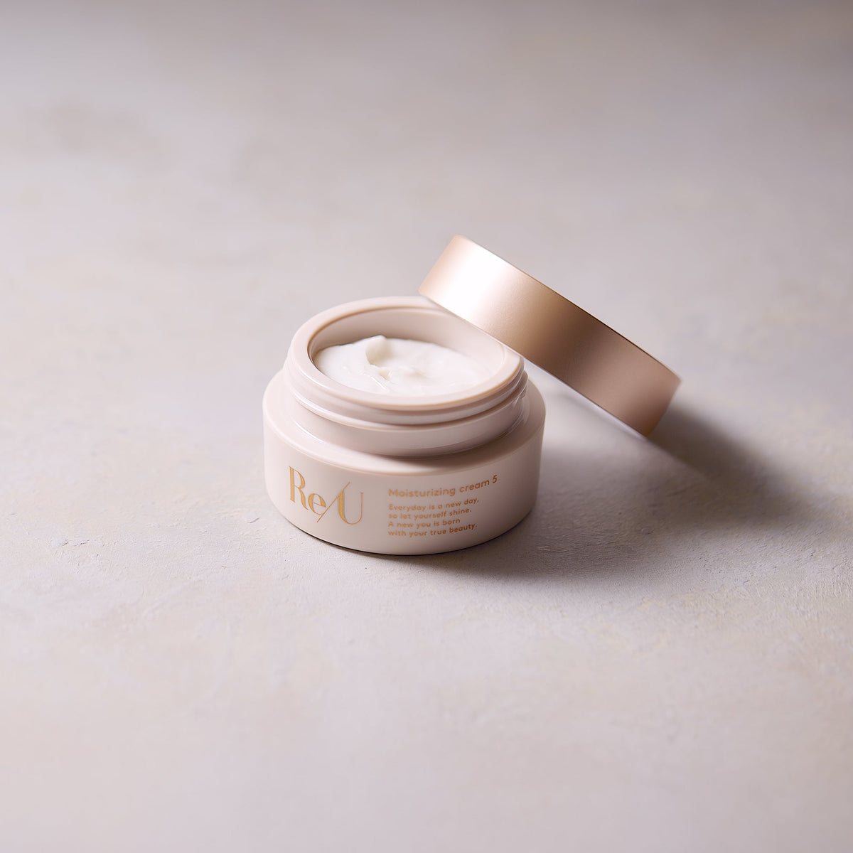 Moisturizing cream 5